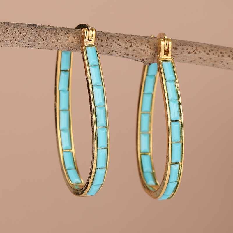 Turquoise Stone Ring - أقراط دائرية بسيطة عتيقة الطراز مرصعة