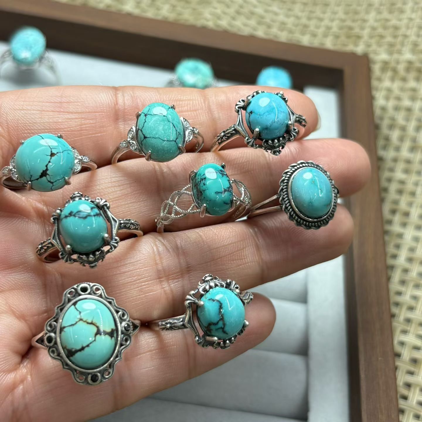 خاتم فينجباوو من الفيروز الطبي - مراجعة Turquoise Stone Ring وسعره