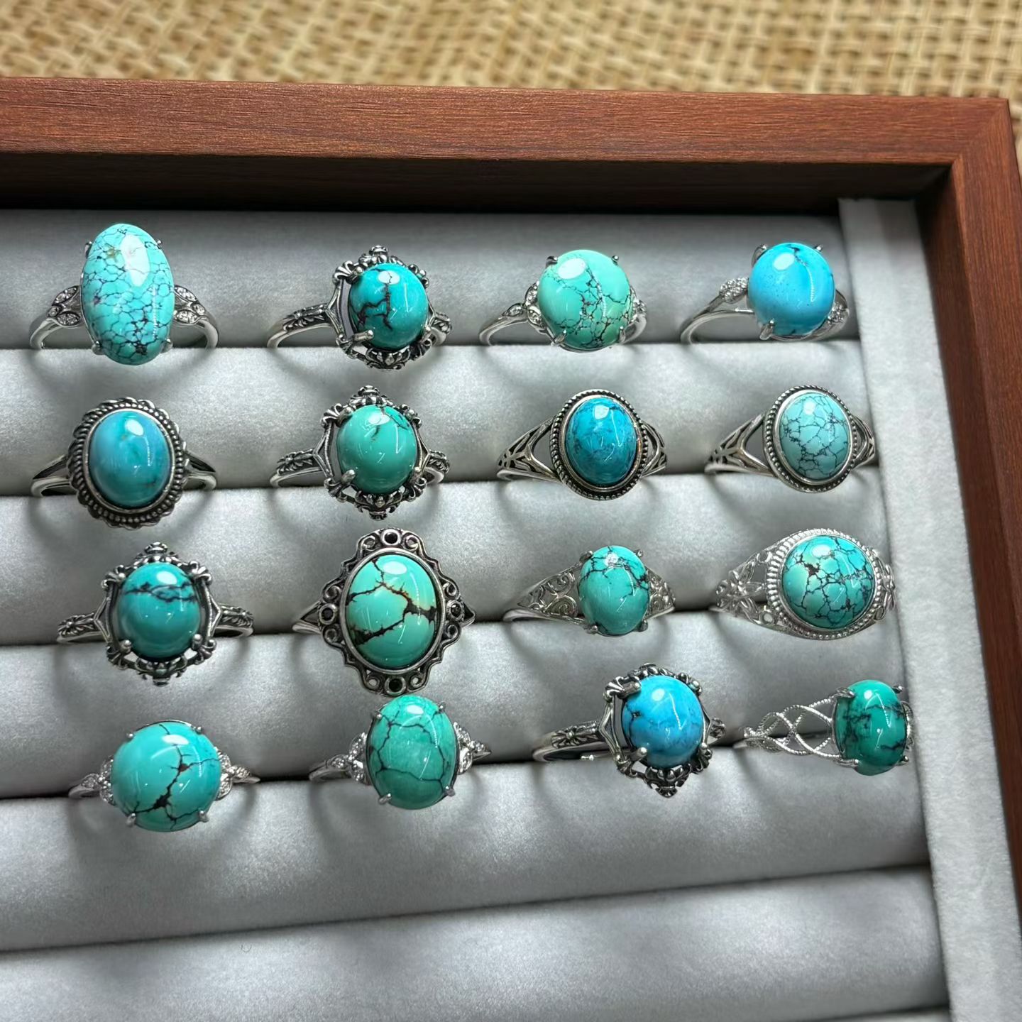 خاتم فينجباوو من الفيروز الطبي - مراجعة Turquoise Stone Ring وسعره