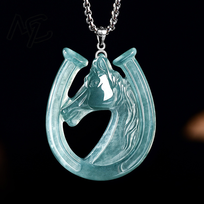 قلادة من الفضة S925 بحجر اليشم - مراجعة Jewelry & Watches Store وسعره