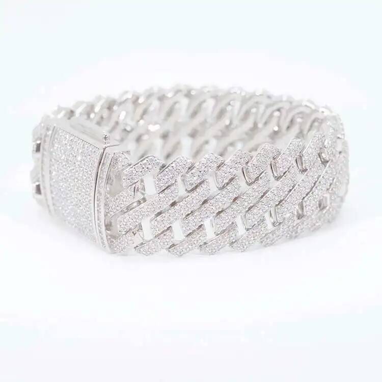 يو ينغ الأحجار الكريمة تصميم ف - مراجعة Icebox Jewelry Watches وسعره