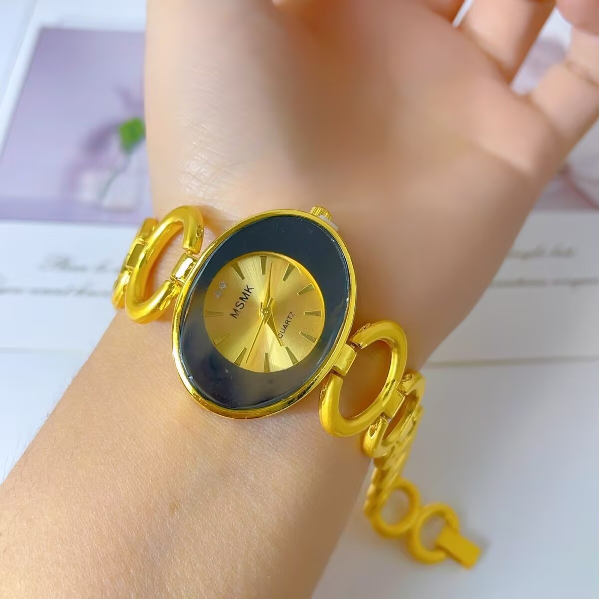 ساعة أمريكية جديدة مطلية بالذه - مراجعة Jewelry Watches Gold وسعره